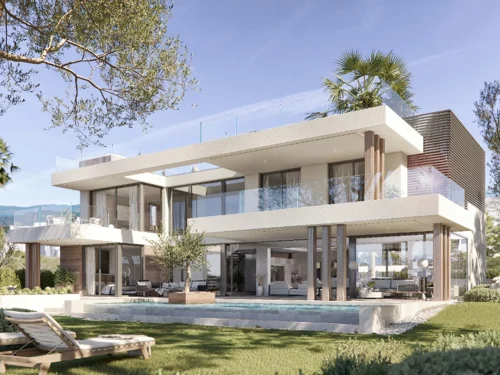 Villa for sale in New Golden Mile, Estepona East