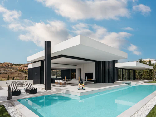Villa for sale in Benahavis