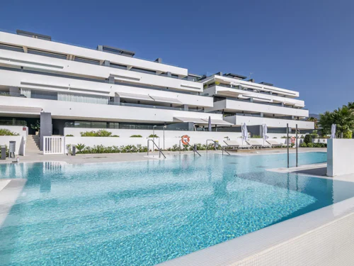 Apartment for sale in New Golden Mile, Estepona East
