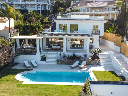 Villa for sale in Nueva Andalucia, Marbella