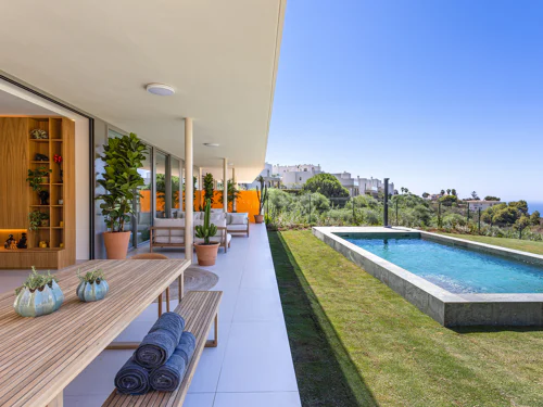 Unique garden apartment that feels like a villa