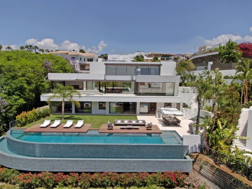 Villa for sale in Marbella