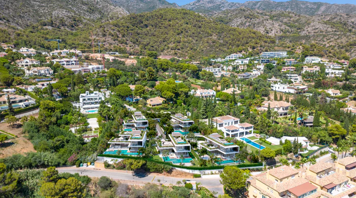 BUILDING LICENCE GRANTED! 5 Luxury Villas in Camoján, Marbella