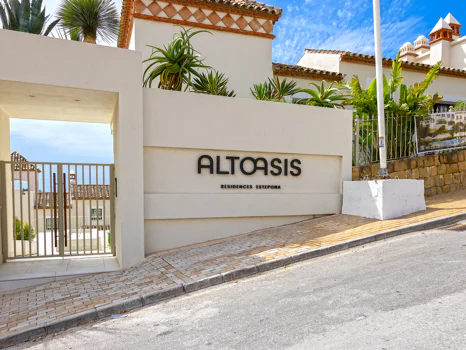 3 Bedroom Townhouses in Estepona – Ready to move in