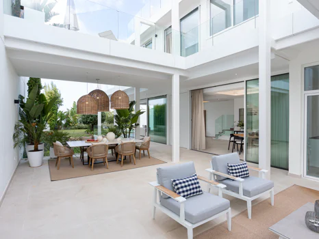 NARA MARBELLA: Exclusive development of 8 luxury villas in Valdeolletas, Marbella, with private pool and sea views