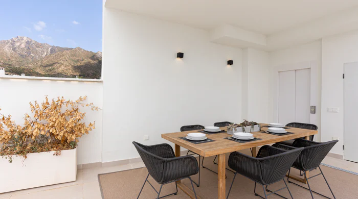 NARA MARBELLA: Exclusive development of 8 luxury villas in Valdeolletas, Marbella, with private pool and sea views