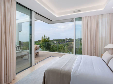 NARA MARBELLA: Exclusive development of 8 luxury villas in Valdeolletas, Marbella, with private pool and sea views