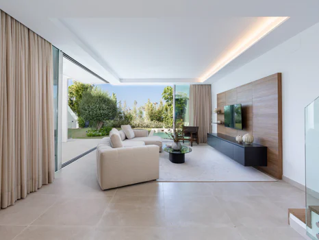NARA MARBELLA: Exclusive development of 8 luxury villas in Valdeolletas, Marbella, with private pool and sea views