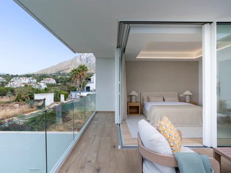 NARA MARBELLA: Exclusive development of 8 luxury villas in Valdeolletas, Marbella, with private pool and sea views