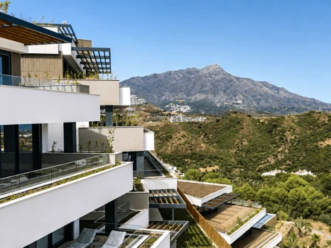 Fantastic complex of 3 and 4 bedroom apartments with panoramic sea views over the Golf Valley