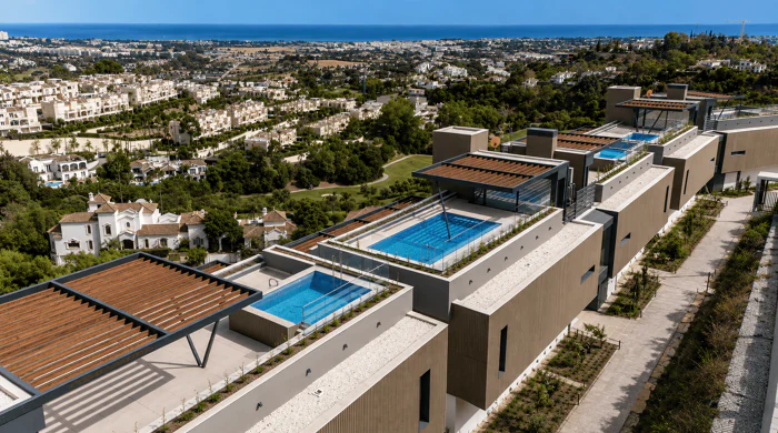 Fantastic complex of 3 and 4 bedroom apartments with panoramic sea views over the Golf Valley