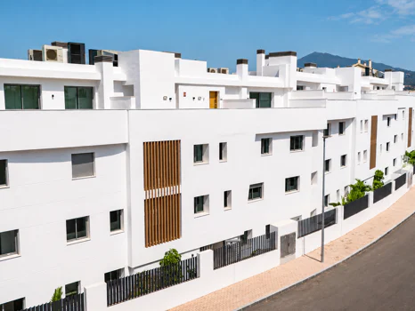 Breeze is a spectacular project of 34 amazing apartments and penthouses, located in front line golf in Marbella