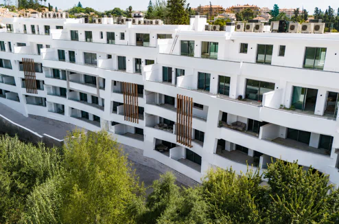 Breeze is a spectacular project of 34 amazing apartments and penthouses, located in front line golf in Marbella