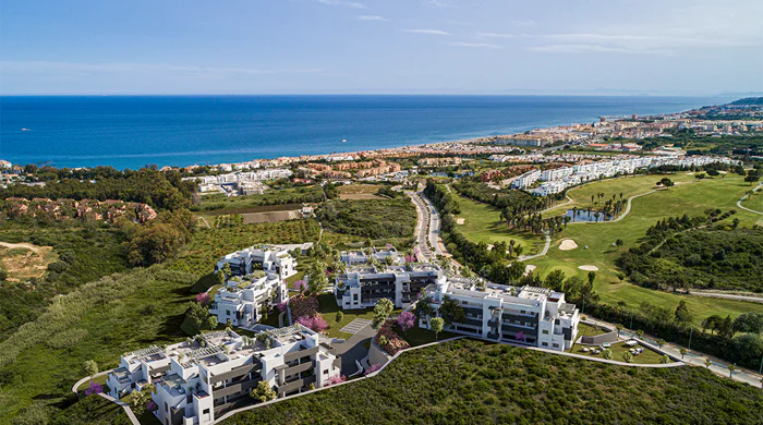 Alura Living Casares Costa, luxurious Mediterranean lifestyle between golf and the sea.