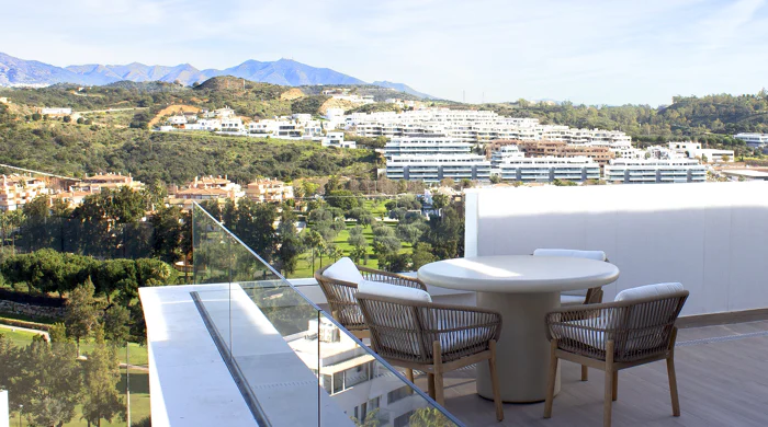 Unrivalled views in a vibrant setting