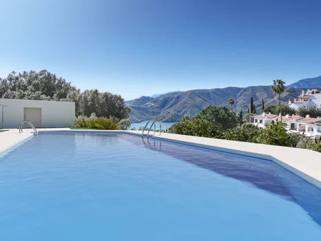 Almazara Gardens, cozy apartments on the mountain in Istan.