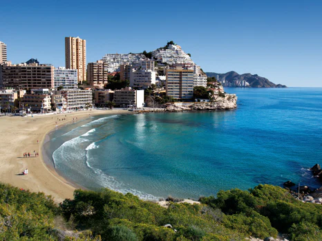 Breeze, modern apartments and townhouses on the sunny Costa Blanca.