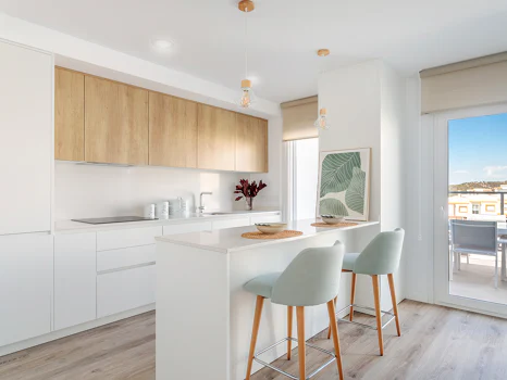 Breeze, modern apartments and townhouses on the sunny Costa Blanca.
