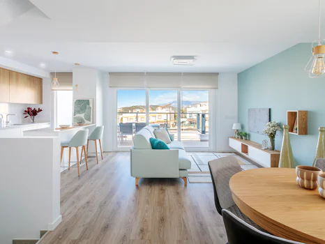 Breeze, modern apartments and townhouses on the sunny Costa Blanca.