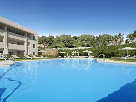 Grand Bay, Bahia de las Rocas: New apartments with sea views