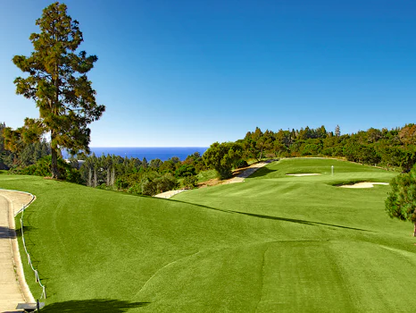 Valley Views, exclusive apartments and penthouses with sea views in Mijas.