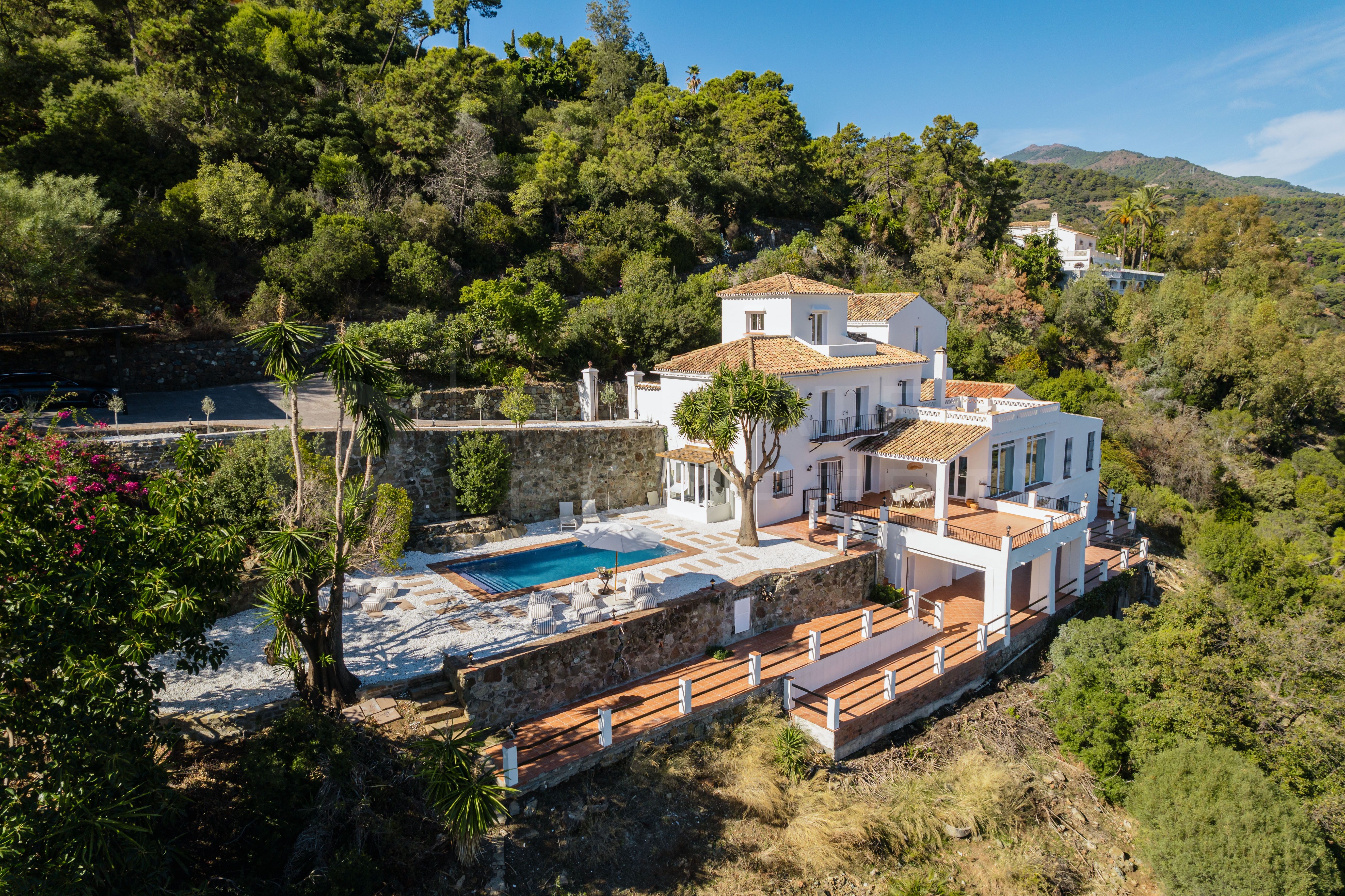 VILLA ESENCIA - FEATURING MAIN RESIDENCE, STAFF APARTMENT AND GUEST HOUSE ABOVE GARAGE