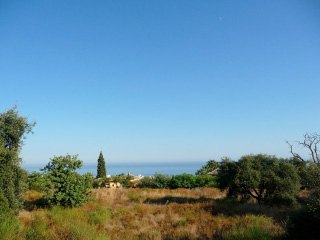 Plot in Cascada de Camojan, 14.311 m2 with sea and mountain views, suitable to build individual villas. Ref: DM0336 