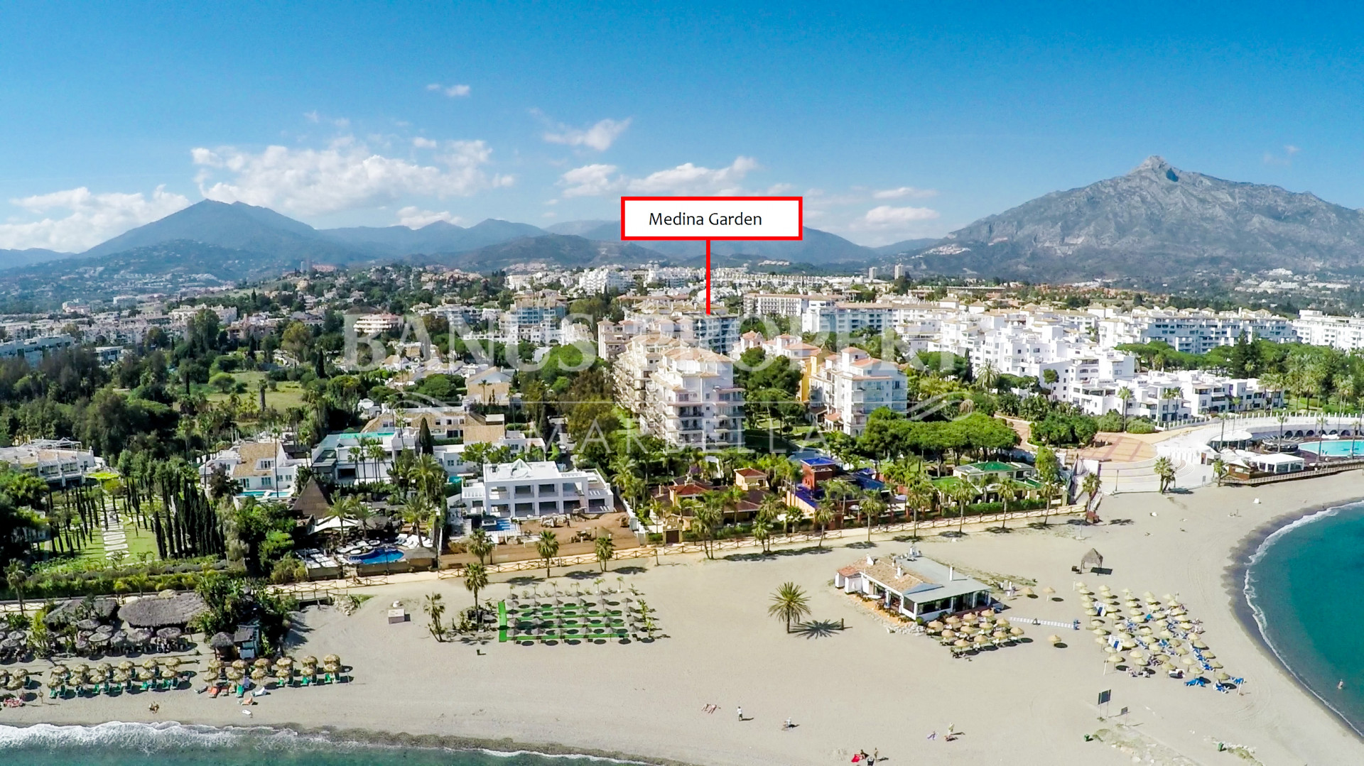 Superb three-bedroom penthouse with spectacular sea views for sale in Medina Garden, Puerto Banús