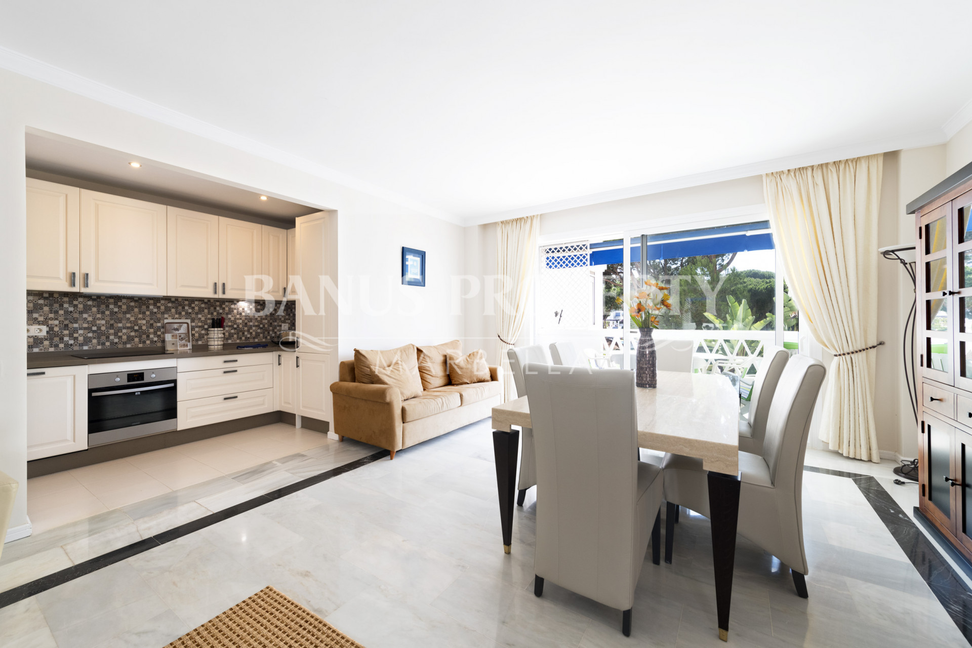 Two-bedroom apartment for sale in Casas Córdoba, within prestigious Playas del Duque in Puerto Banús