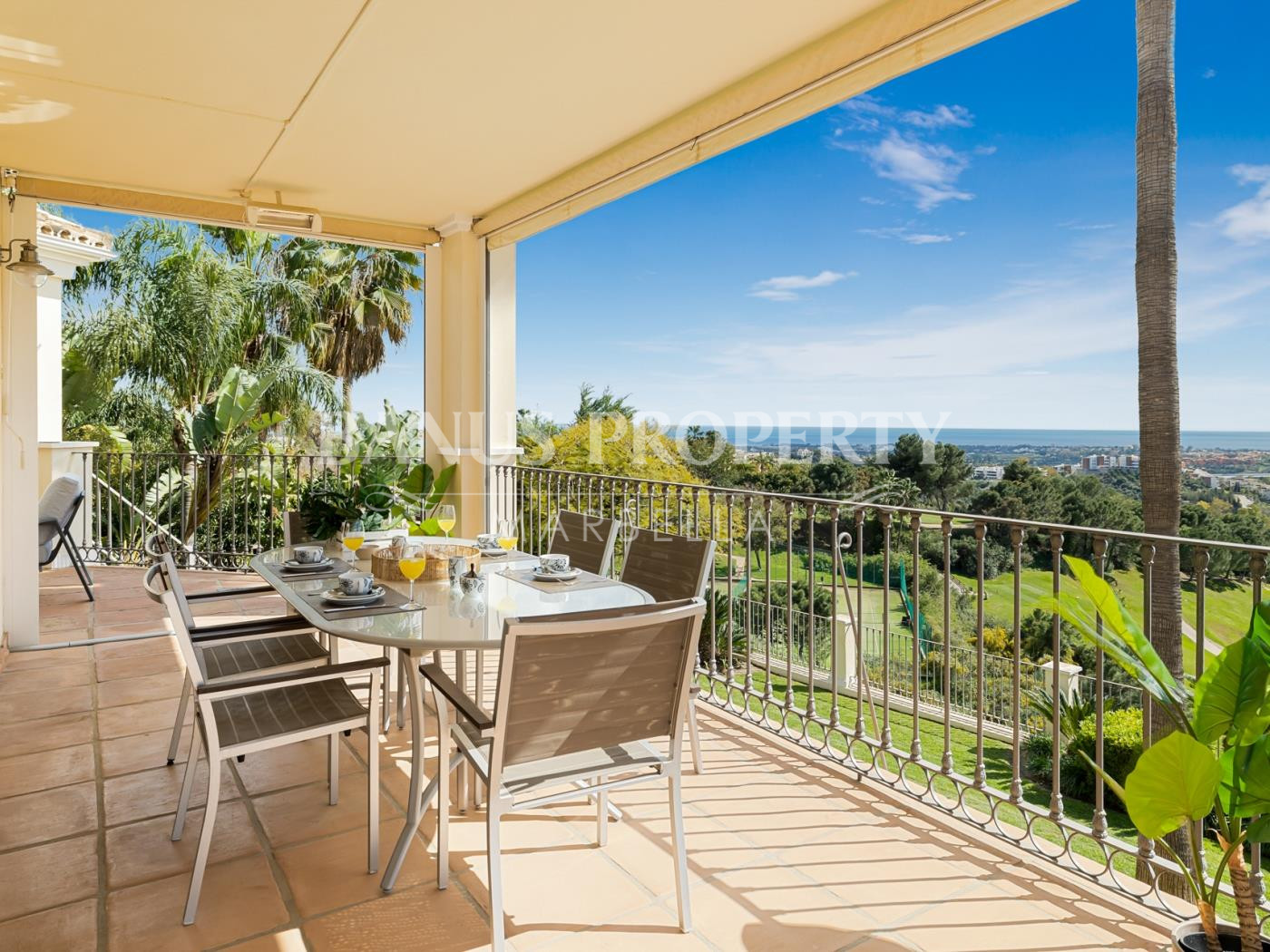 Idyllic 4-Bed Family Villa with Impressive Sea views in Los Arqueros Golf- Benahavis
