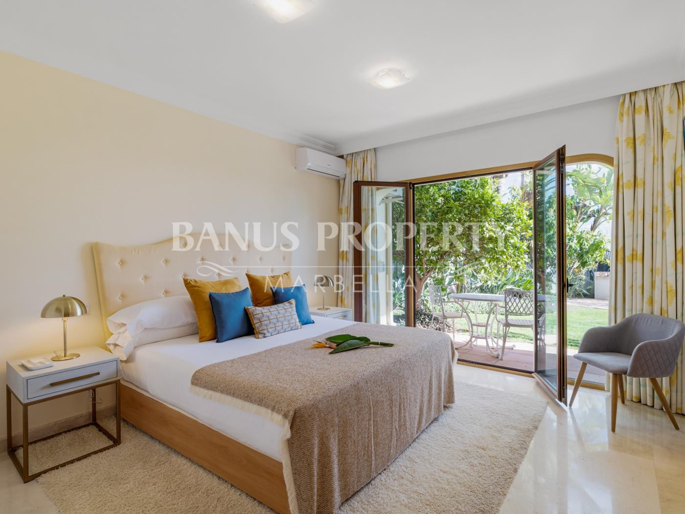 Idyllic 4-Bed Family Villa with Impressive Sea views in Los Arqueros Golf- Benahavis