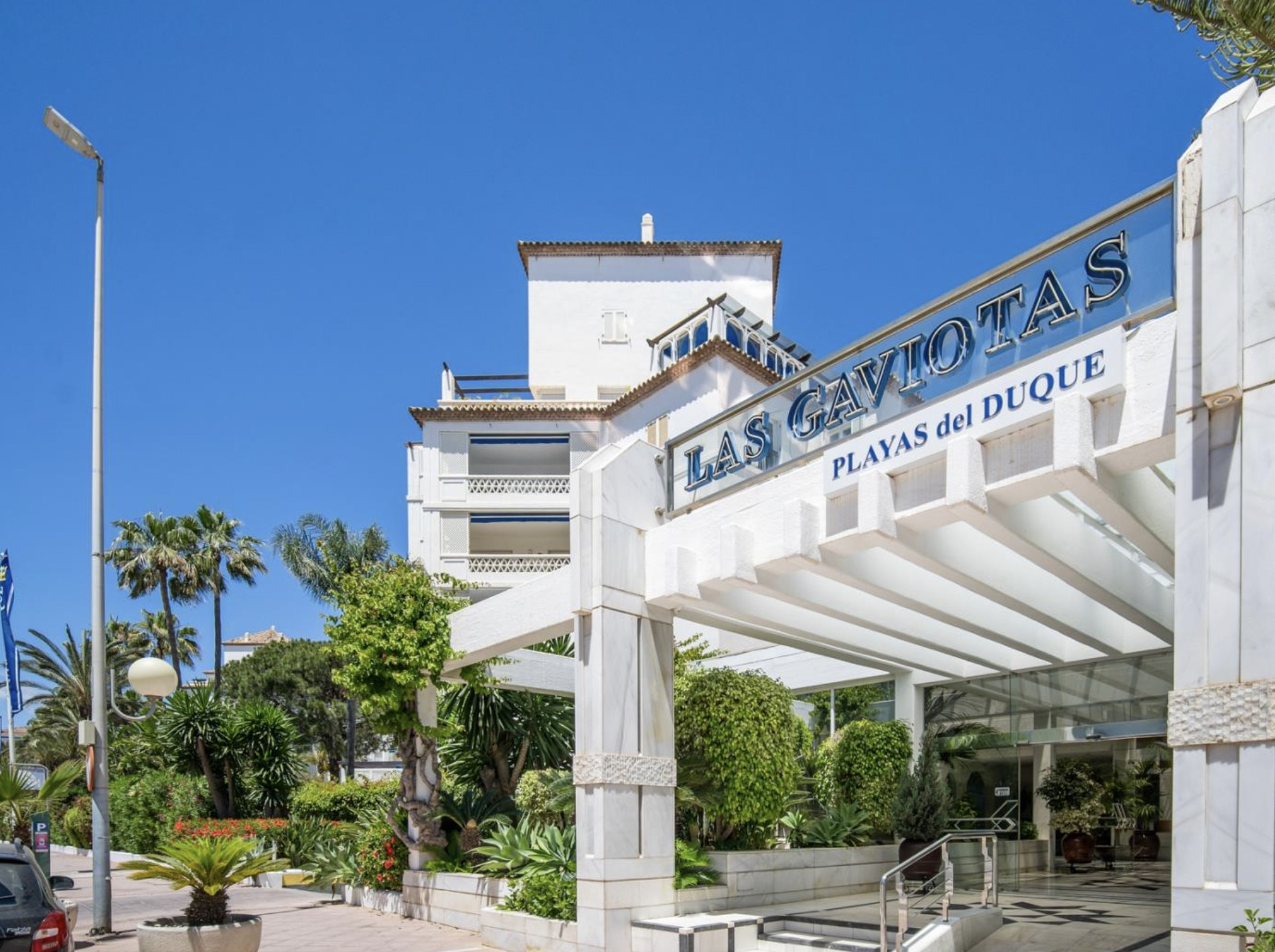 Modern apartment for sale in Puerto Banús – Las Gaviotas Complex
