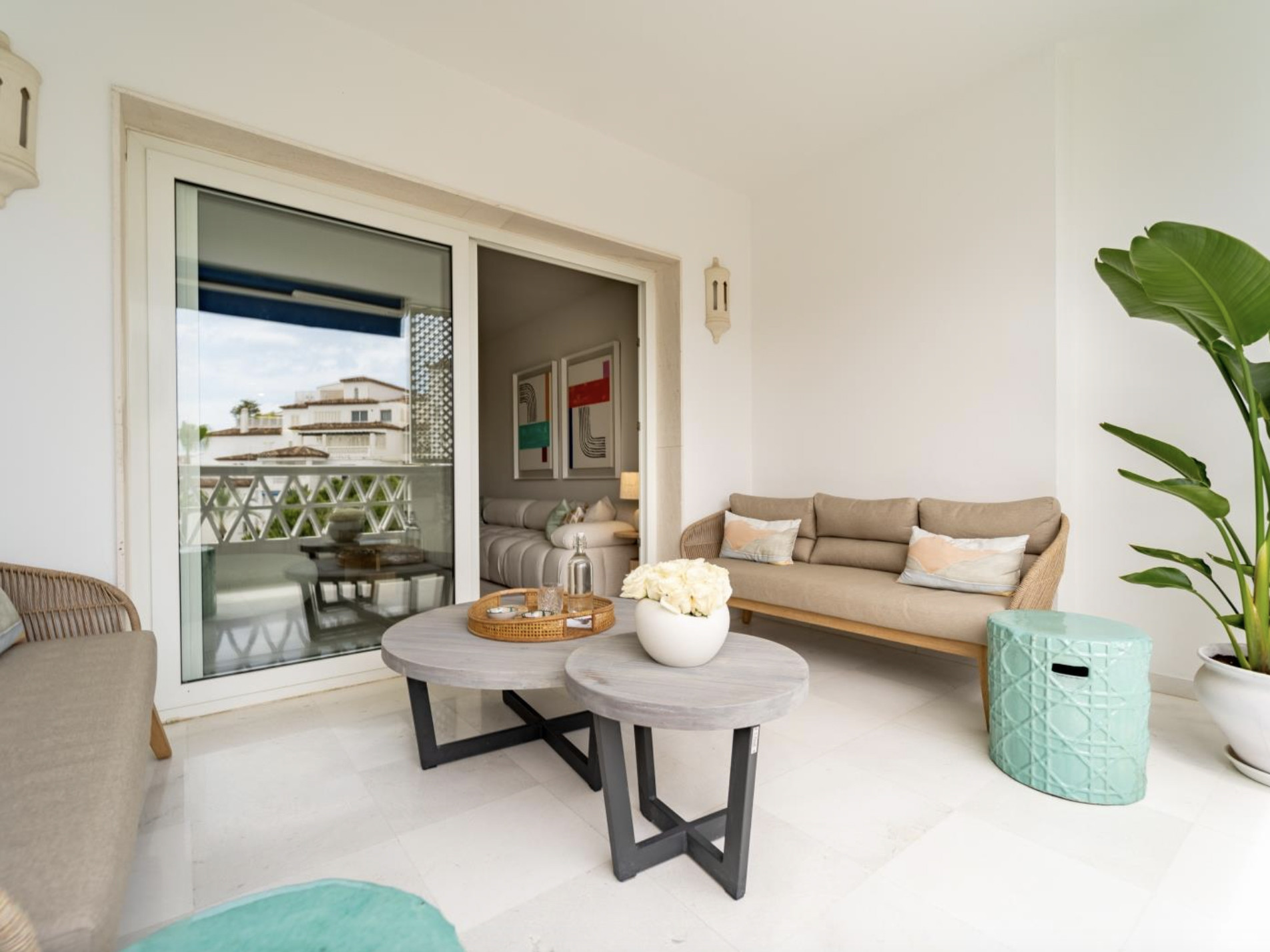 Modern apartment for sale in Puerto Banús – Las Gaviotas Complex