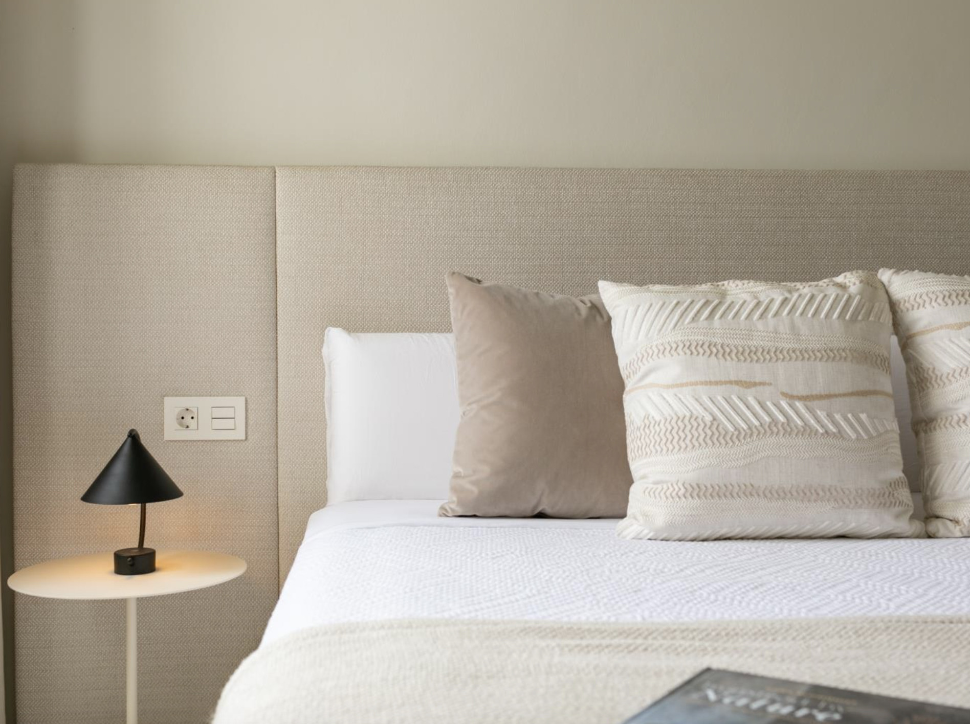 Modern apartment for sale in Puerto Banús – Las Gaviotas Complex