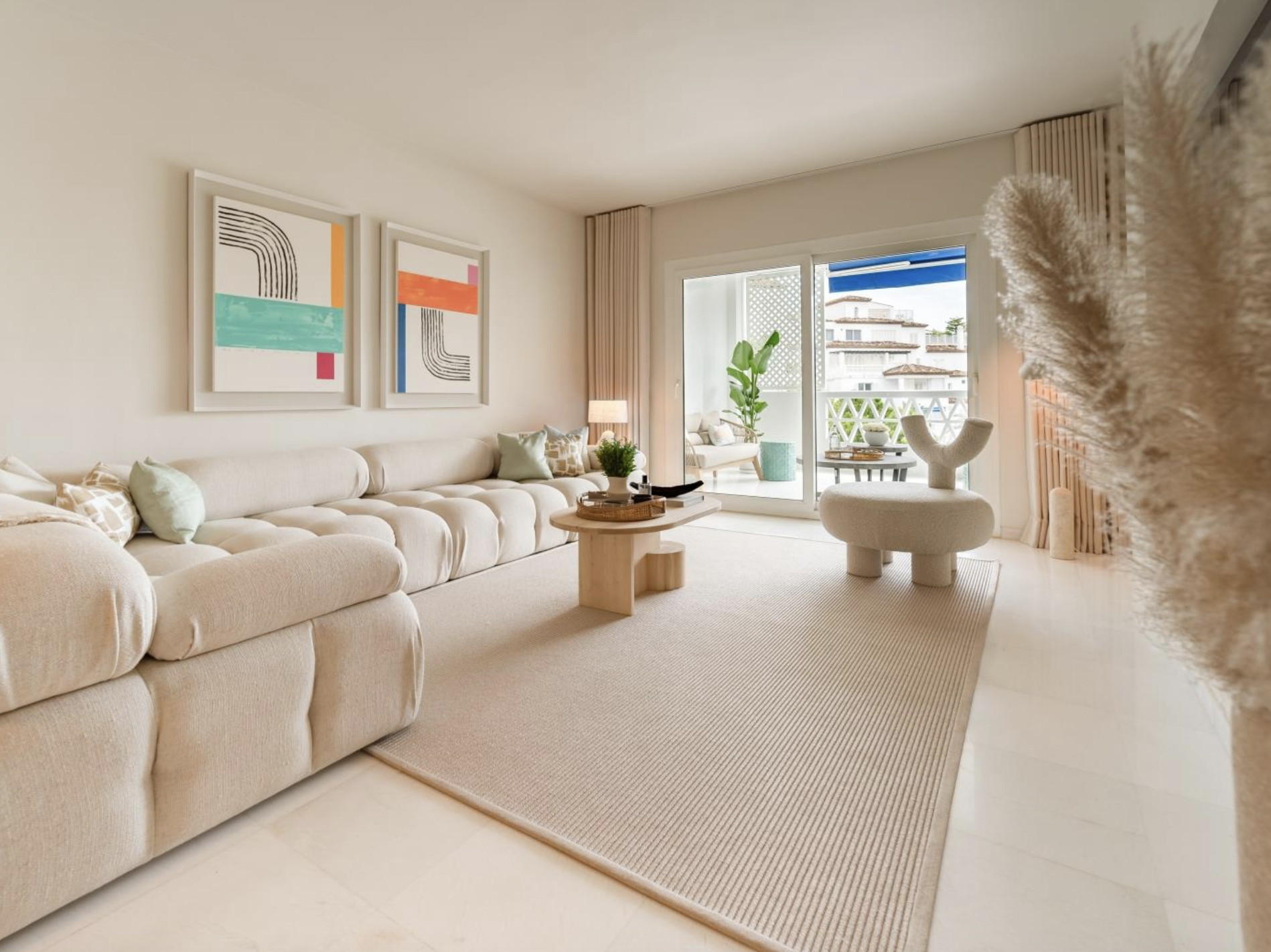 Modern apartment for sale in Puerto Banús – Las Gaviotas Complex