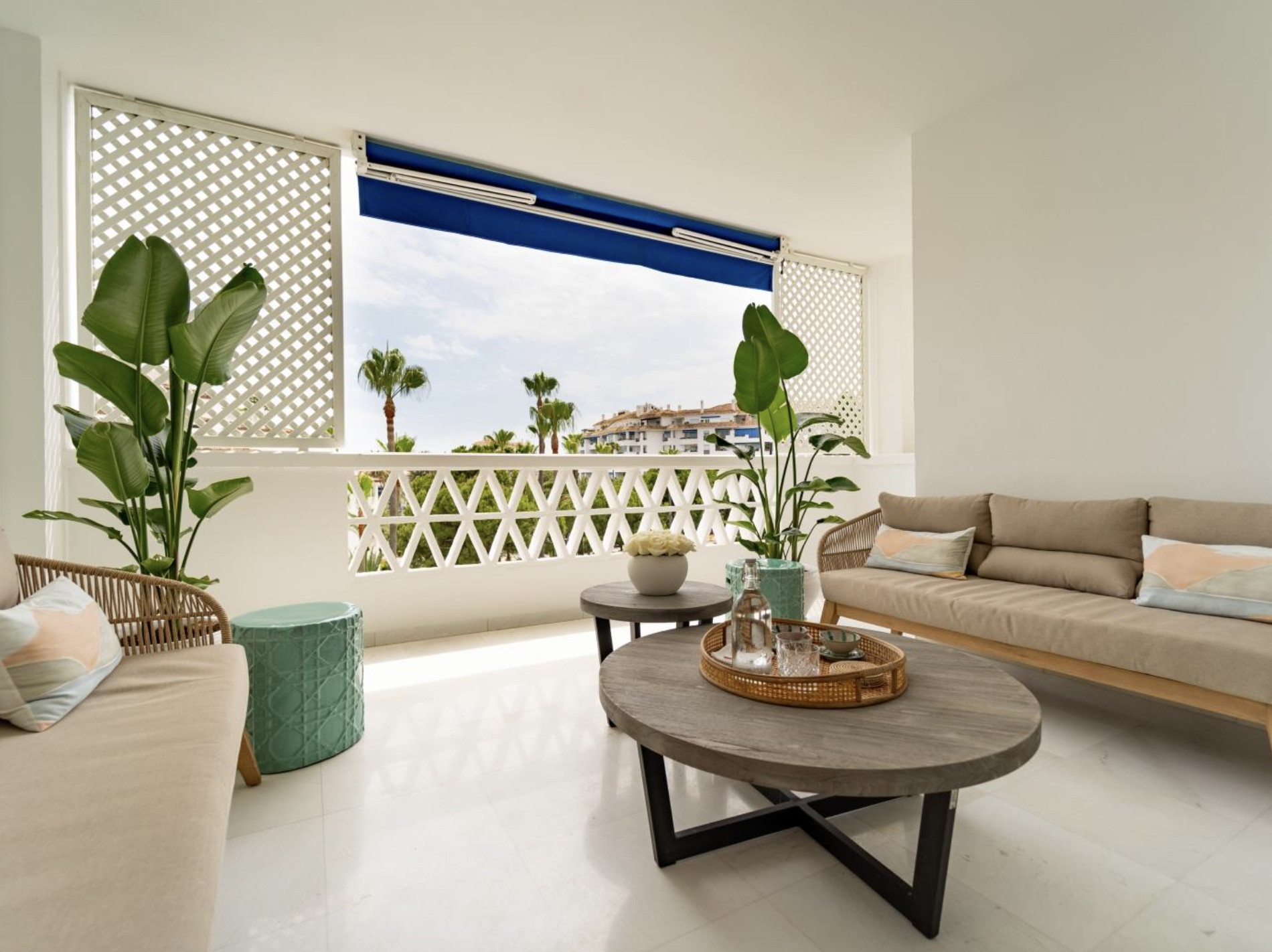 Modern apartment for sale in Puerto Banús – Las Gaviotas Complex