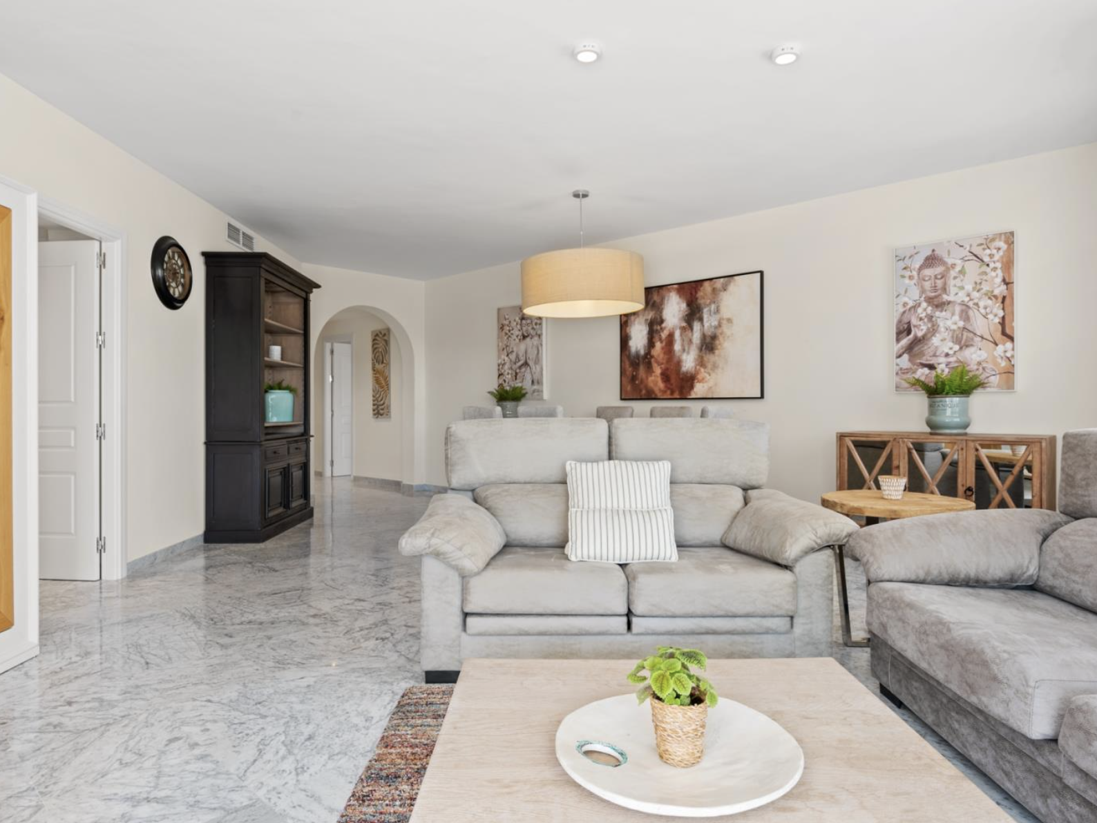 2-Bedroom Apartment in Las Gaviotas, Puerto Banús