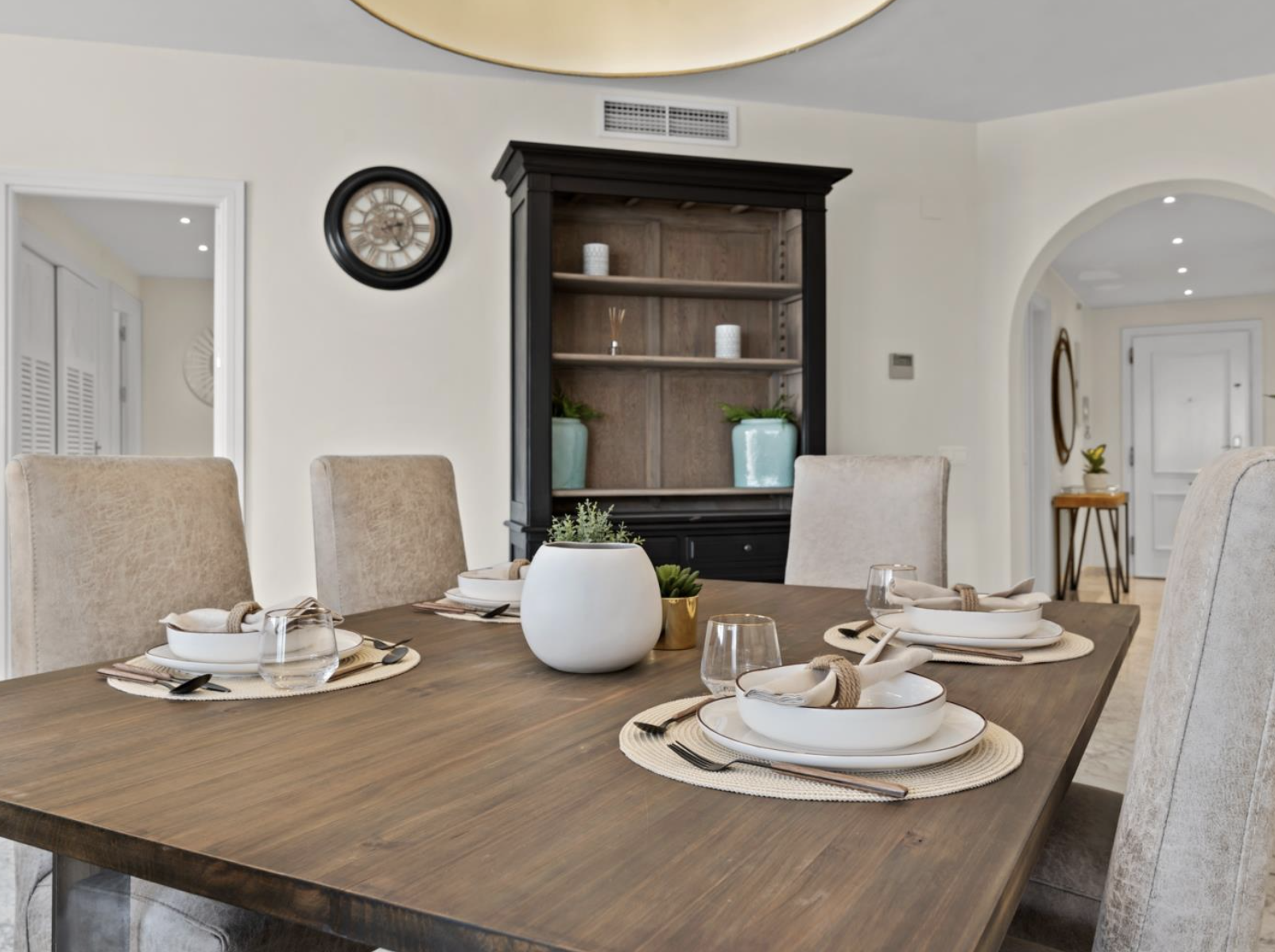 2-Bedroom Apartment in Las Gaviotas, Puerto Banús