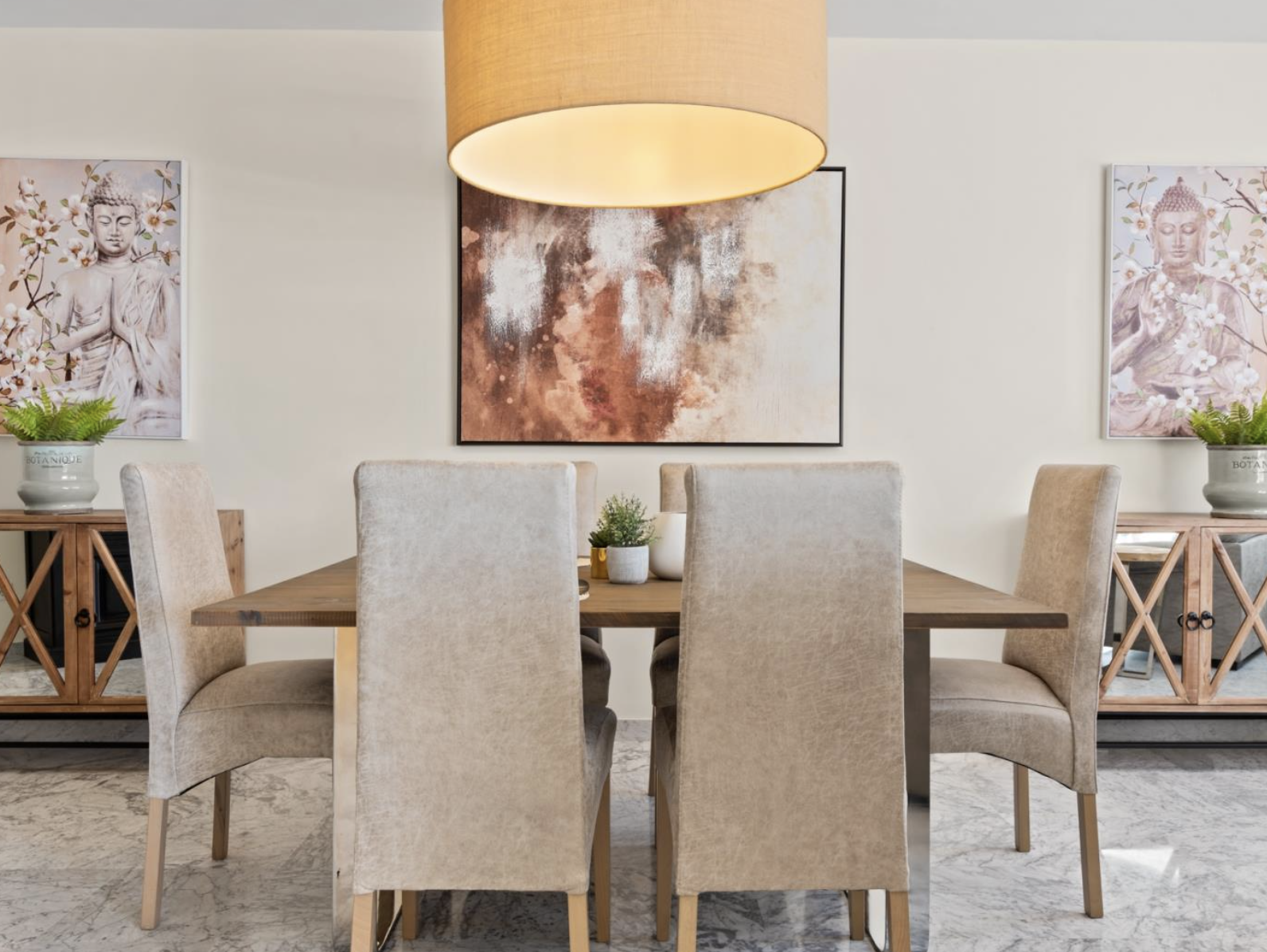 2-Bedroom Apartment in Las Gaviotas, Puerto Banús