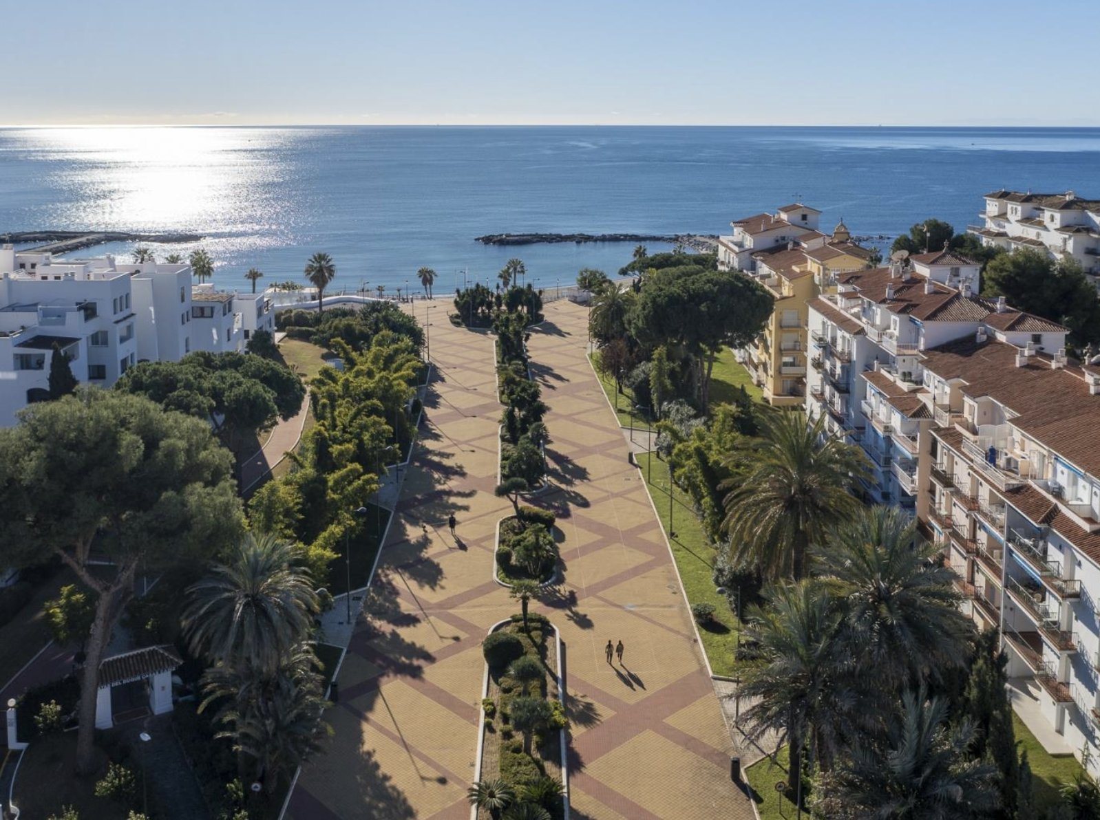 2-Bedroom Apartment in Las Gaviotas, Puerto Banús
