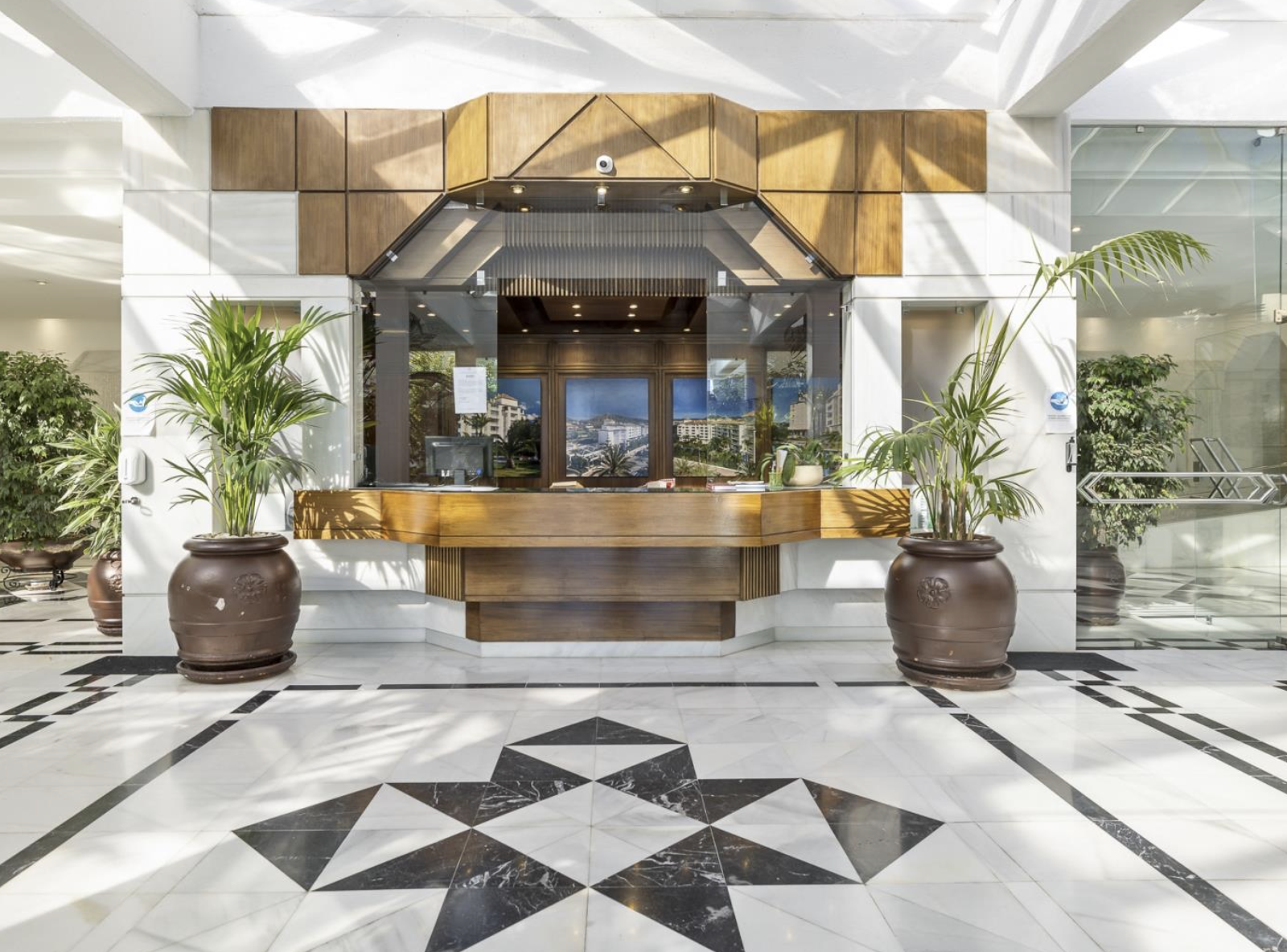 2-Bedroom Apartment in Las Gaviotas, Puerto Banús