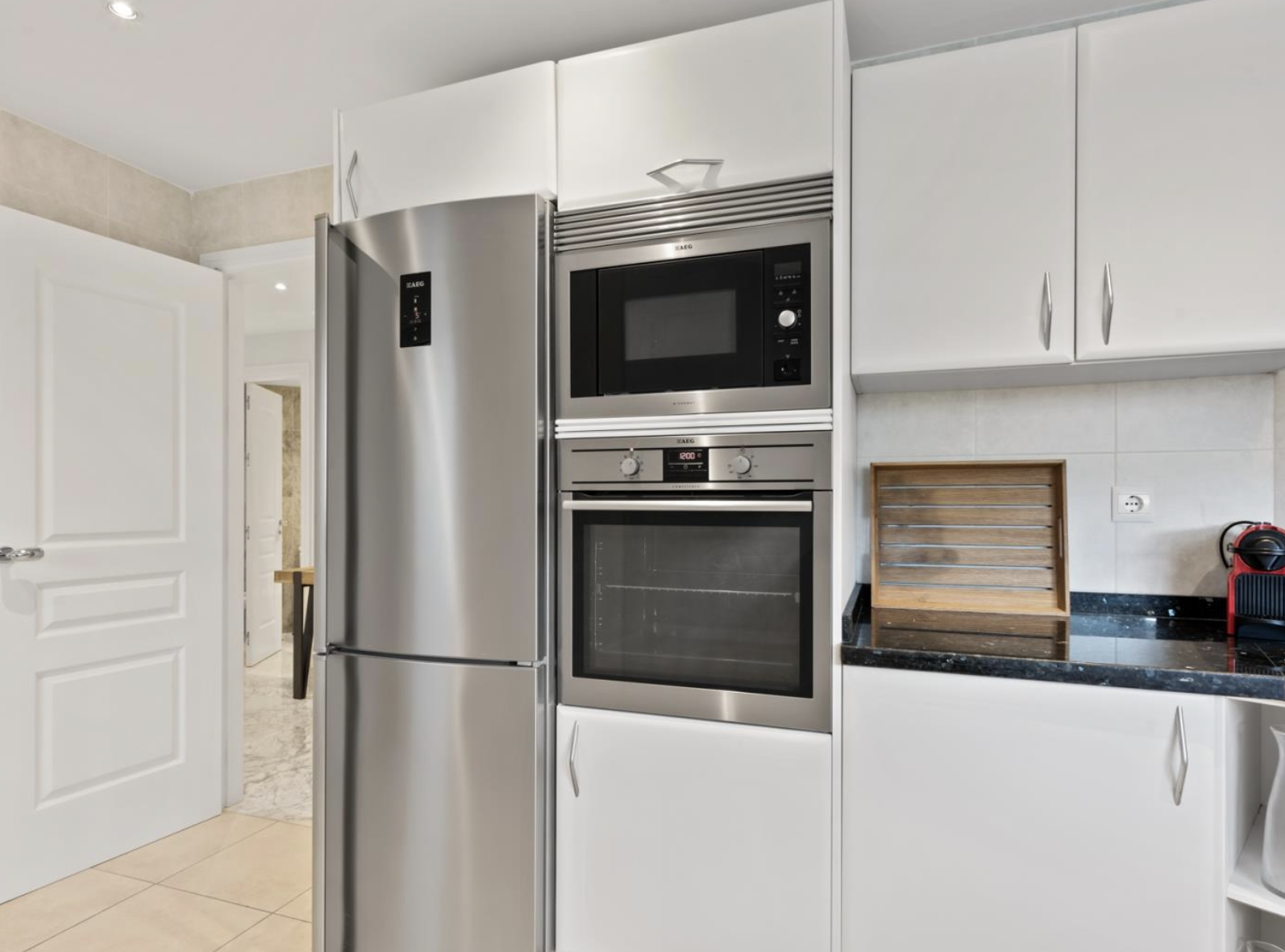 2-Bedroom Apartment in Las Gaviotas, Puerto Banús