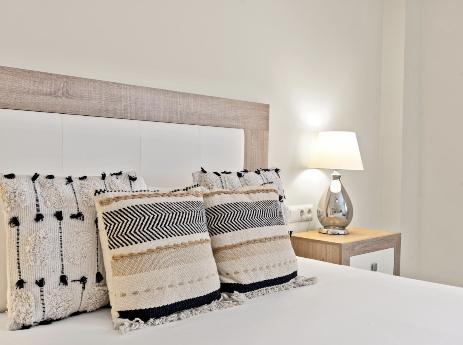2-Bedroom Apartment in Las Gaviotas, Puerto Banús