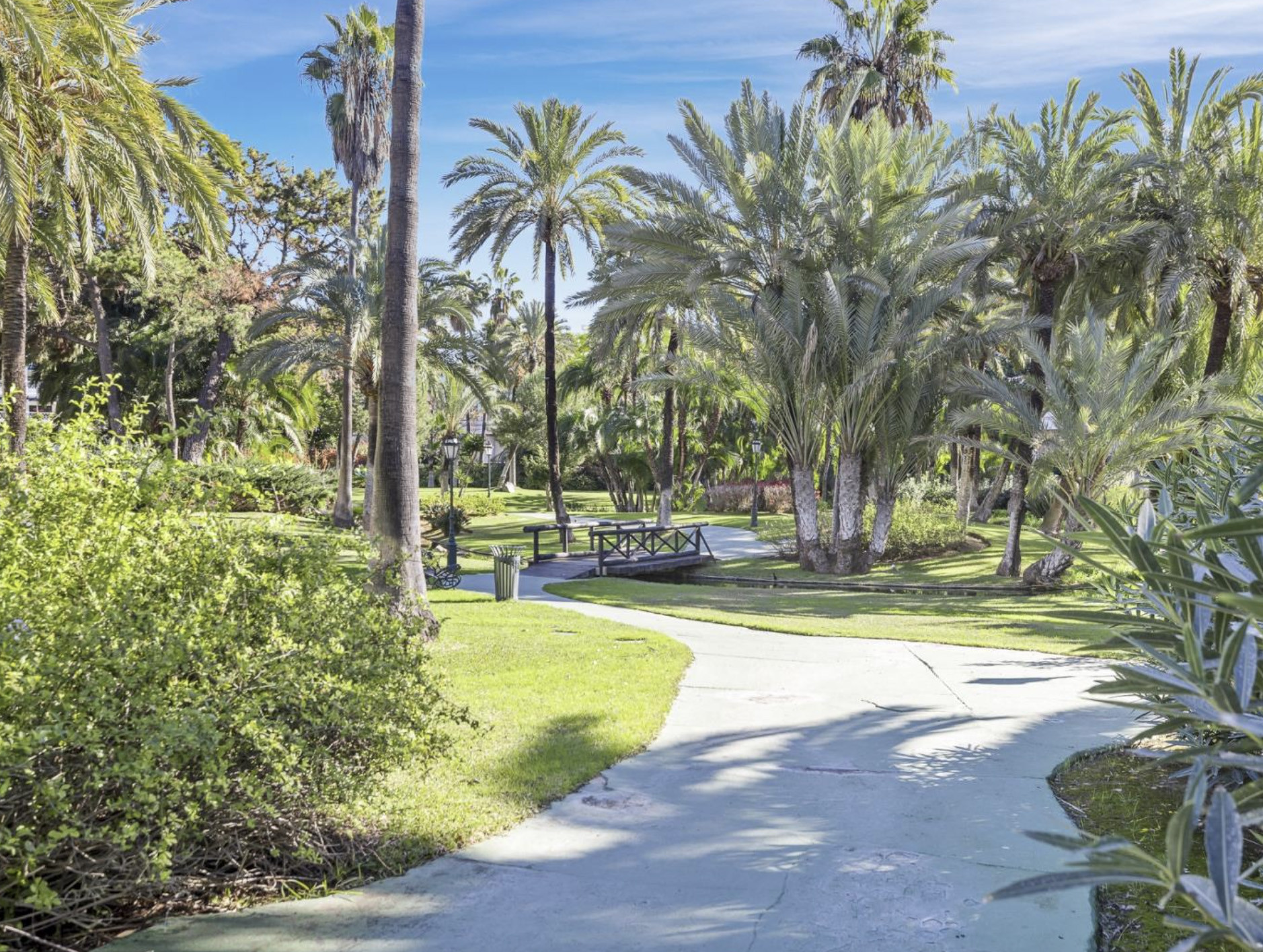 Exclusivo apartamento en Playas del Duque - Puerto Banús | 3 Dormitorios + 2 Baños
