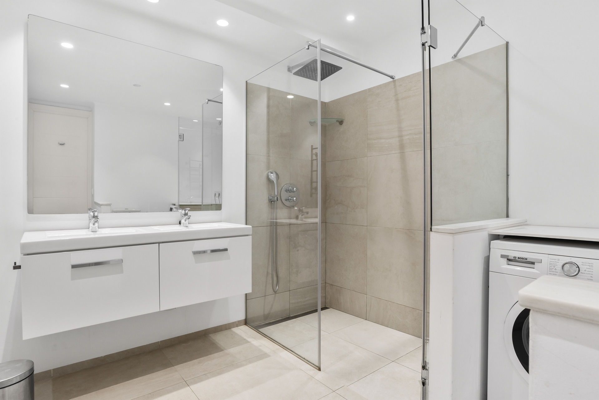 Exclusivo apartamento en Playas del Duque - Puerto Banús | 3 Dormitorios + 2 Baños