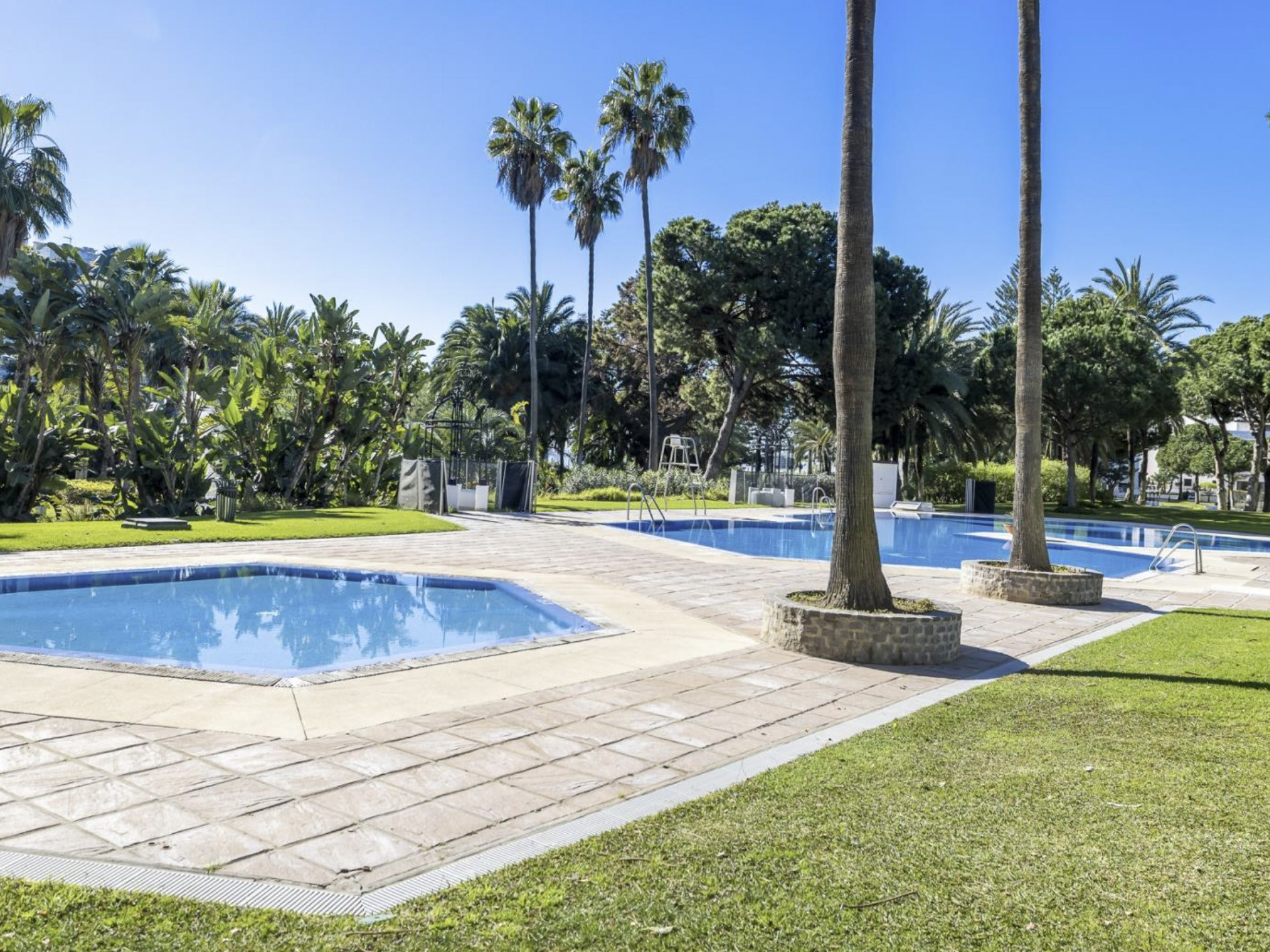 Exclusivo apartamento en Playas del Duque - Puerto Banús | 3 Dormitorios + 2 Baños