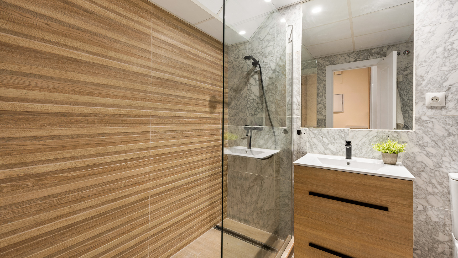 Charming renovated studio in Medina Garden, Puerto Banús with tourist licence