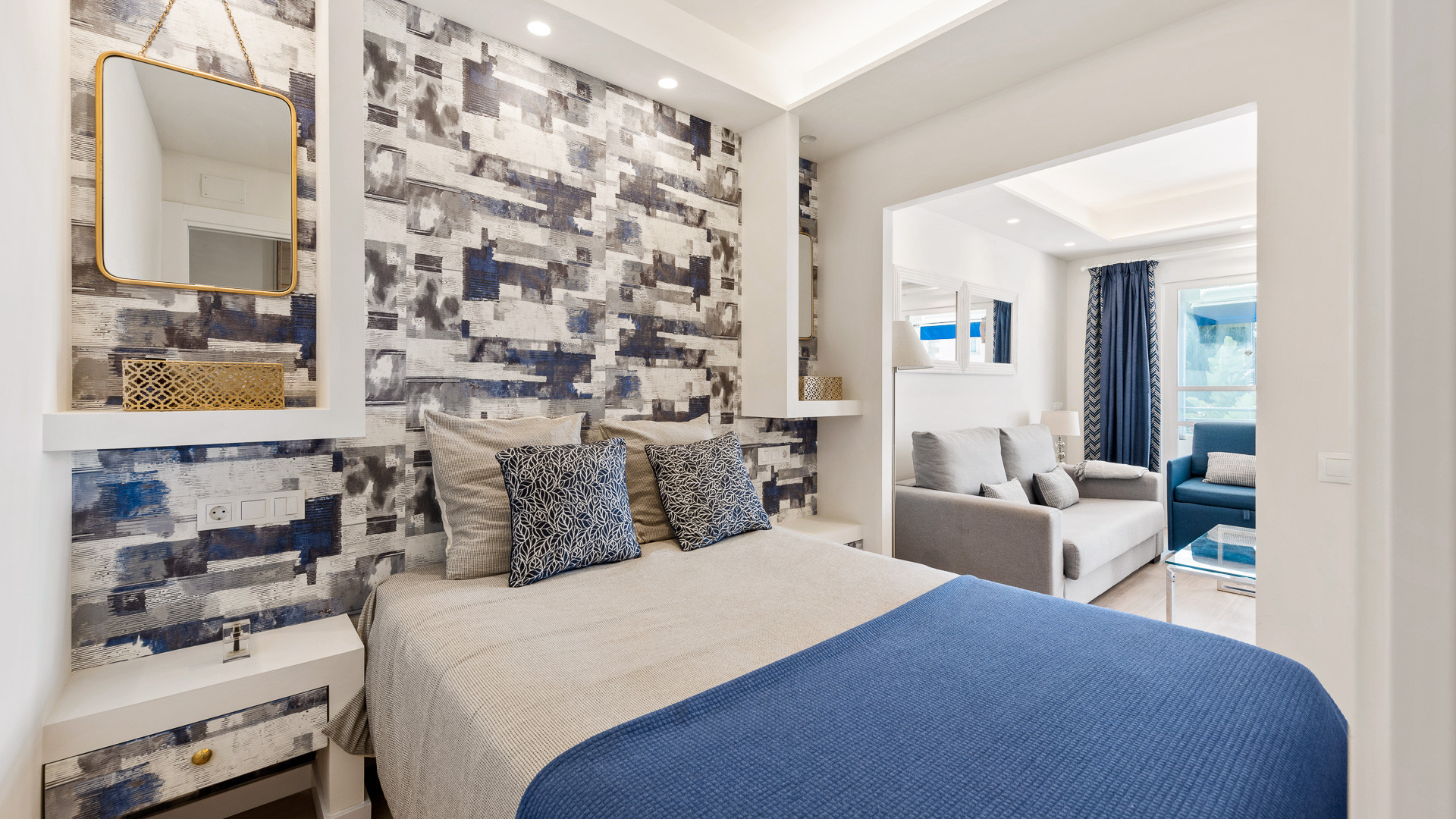 Charming renovated studio in Medina Garden, Puerto Banús with tourist licence