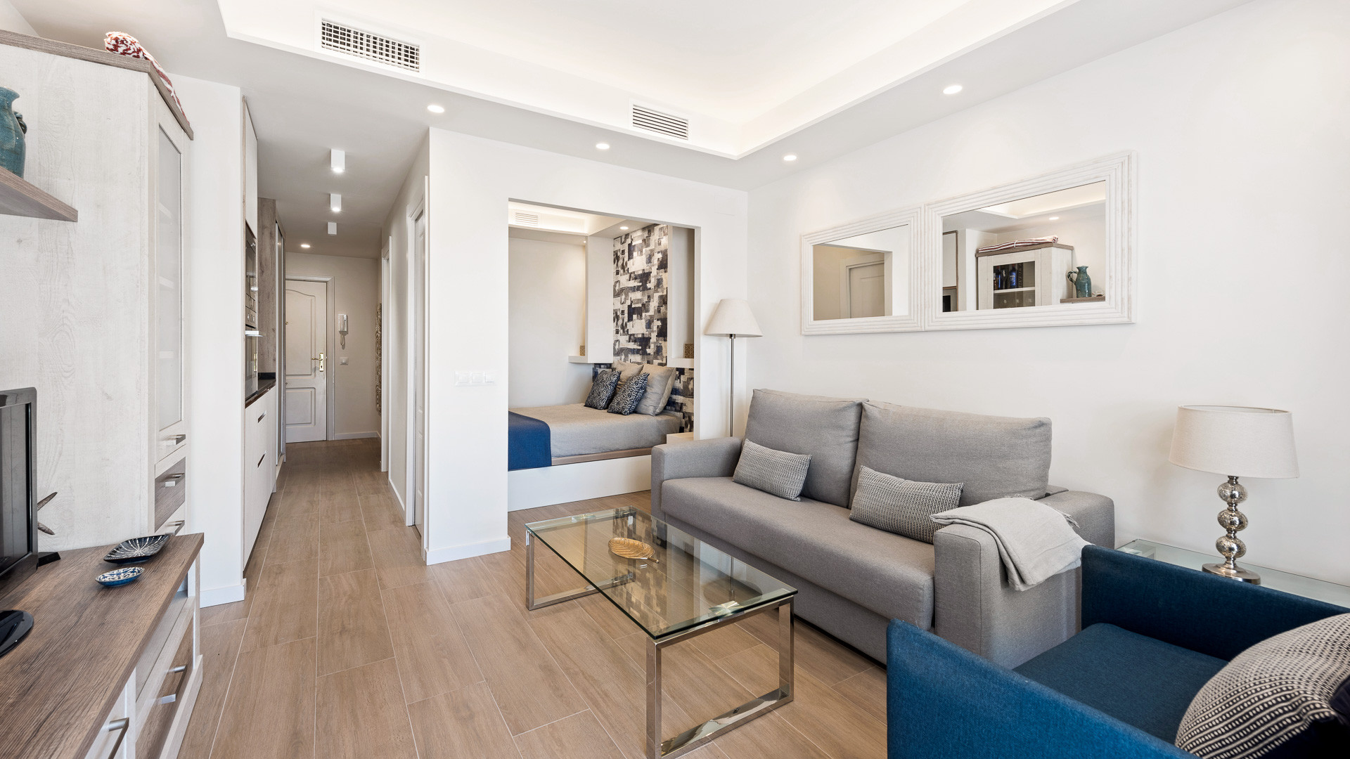 Charming renovated studio in Medina Garden, Puerto Banús with tourist licence