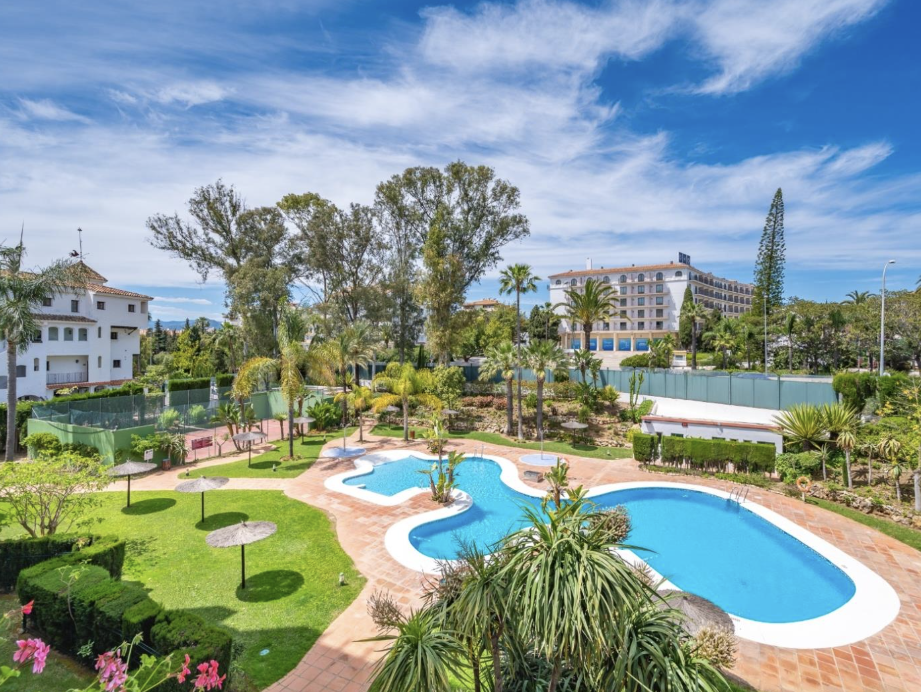Charming renovated studio in Medina Garden, Puerto Banús with tourist licence